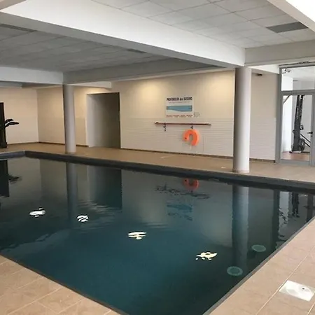 T2 Avec Terrasse, Proche Des Pistes, Piscine Couverte, Salle De Fitness Et Services Inclus - Fr-1-404-305